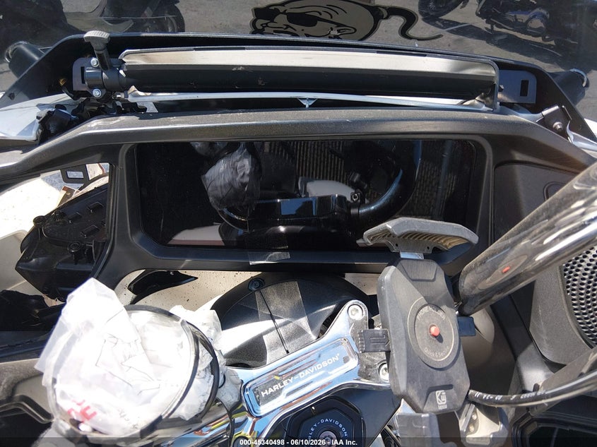 2024 Harley-davidson Road glide VIN 1HD1KH717RB655851 IAAI salvage auction — ROLLOVER, Salvage (Texas), sold $7,650 on 2026-08-18 (photo 7)