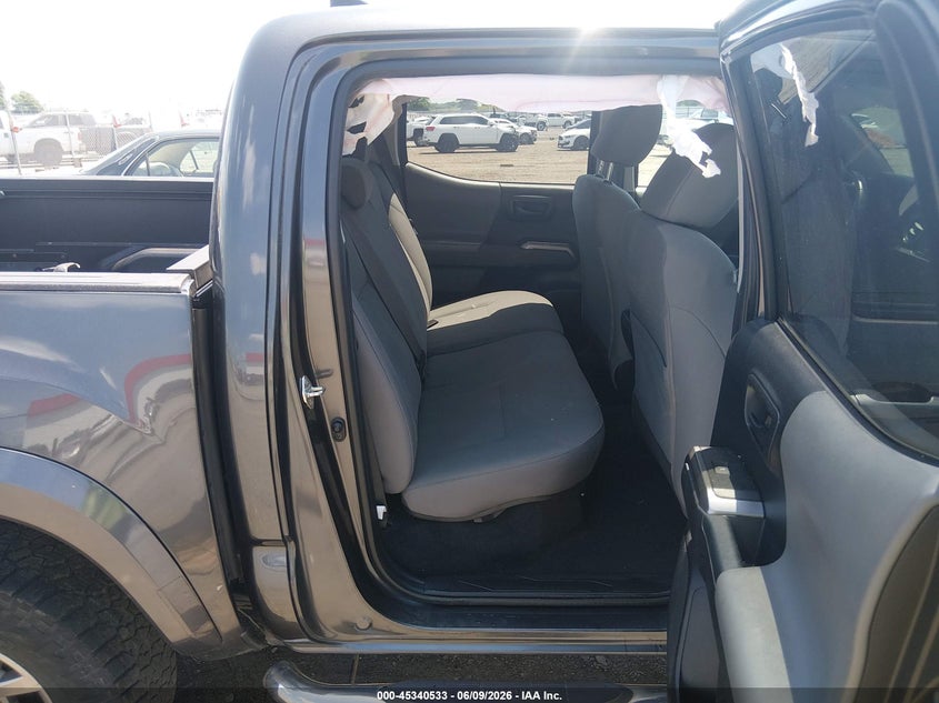 2018 Toyota Tacoma VIN 3TMCZ5ANXJM184579 IAAI salvage auction — RIGHT FRONT, Salvage (Arkansas), sold $11,650 on 2026-08-01 (photo 8)