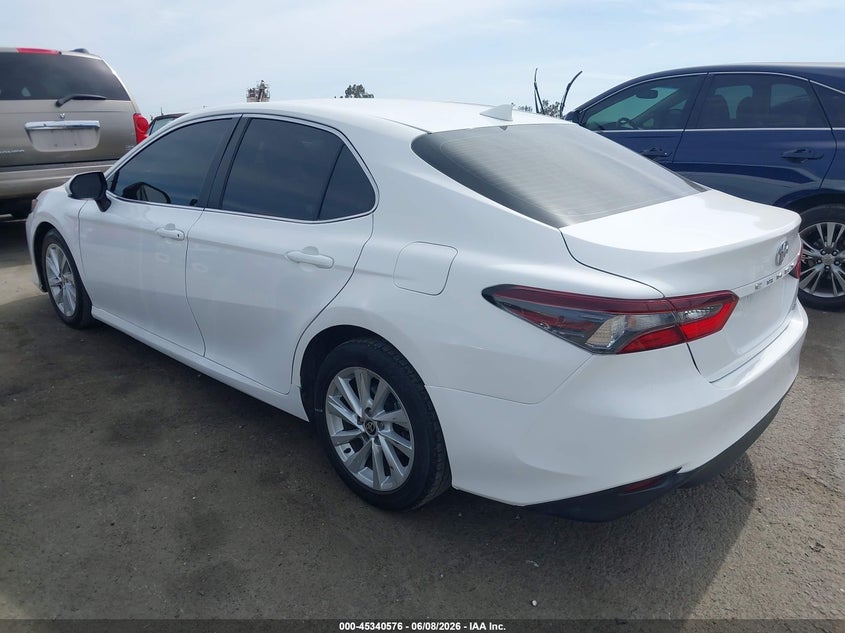 2022 Toyota Camry VIN 4T1C11AK6NU498751 IAAI salvage auction — REPOSSESSION, Salvage Title, sold $9,900 on 2026-07-10 (photo 3)