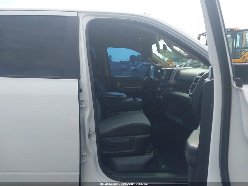 2019 Ram 2500 VIN 3C6UR5DL9KG620912 IAAI salvage auction — WATER/FLOOD, Salvage Title, sold $6,000 on 2026-07-29 (photo 5)