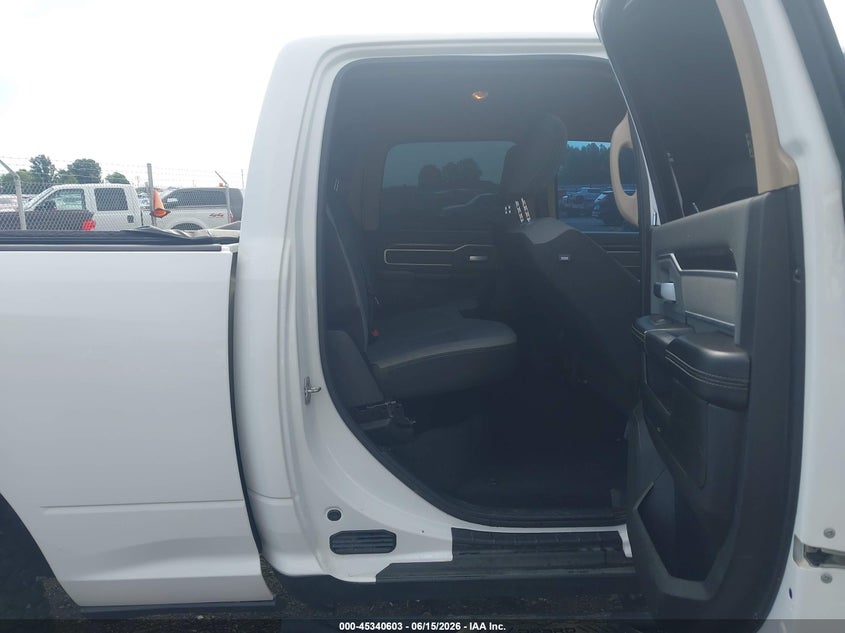 2019 Ram 2500 VIN 3C6UR5DL9KG620912 IAAI salvage auction — WATER/FLOOD, Salvage Title, sold $6,700 on 2026-07-29 (photo 8)