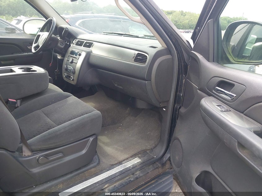 2007 Chevrolet Suburban 1500 VIN 1GNFK16387J201667 IAAI salvage auction — NORMAL WEAR, Original (Ohio), sold $800 on 2026-07-08 (photo 5)