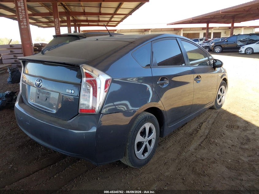 2013 Toyota Prius VIN JTDKN3DU2D1672781 IAAI salvage auction — NORMAL WEAR, Salvage Title, sold $2,400 on 2026-07-07 (photo 4)