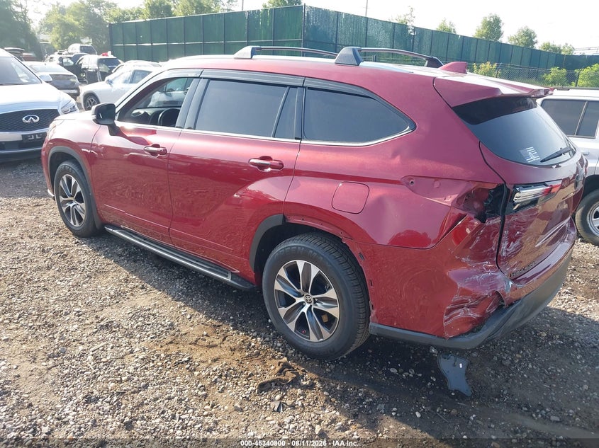 2021 Toyota Highlander VIN 5TDHZRBH7MS078245 IAAI salvage auction — REAR END, Mv-907A (New York), sold $15,650 on 2026-07-07 (photo 3)