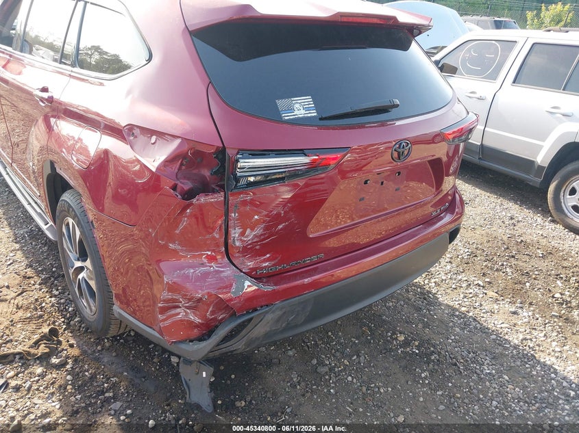 2021 Toyota Highlander VIN 5TDHZRBH7MS078245 IAAI salvage auction — REAR END, Mv-907A (New York), sold $15,650 on 2026-07-07 (photo 6)