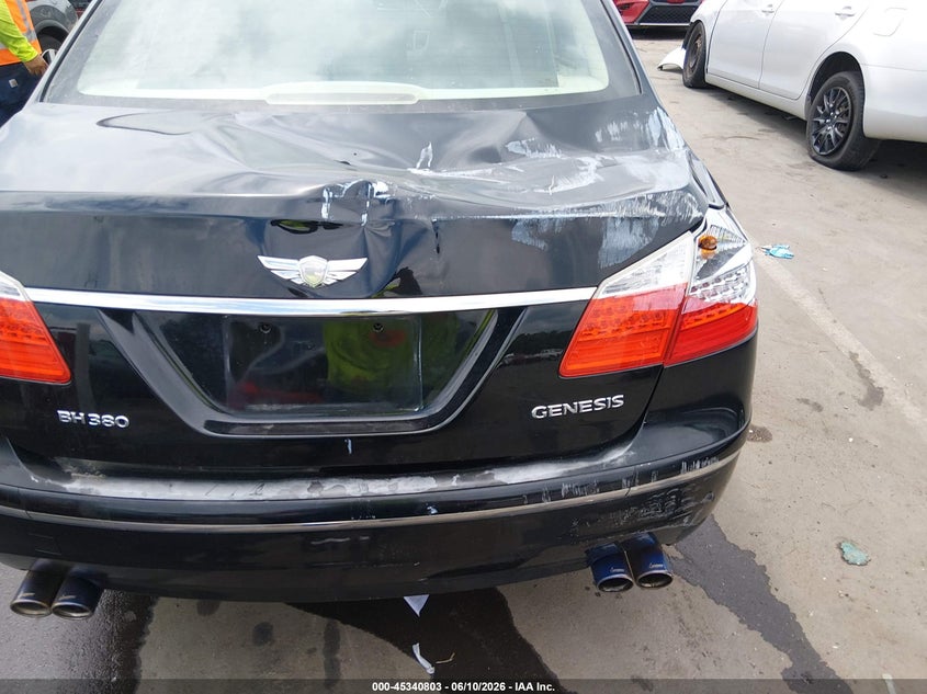 2009 Hyundai Genesis VIN KMHGC46E59U026790 IAAI salvage auction — REAR END, Salvage (North Carolina), sold $625 on 2026-07-22 (photo 6)