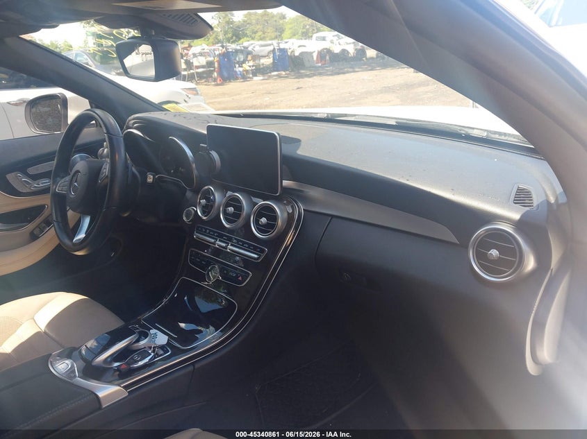2017 Mercedes-benz C-klasse VIN WDDWK4KB6HF566382 IAAI salvage auction — REAR END, Salvage Title, sold $8,750 on 2026-07-28 (photo 5)