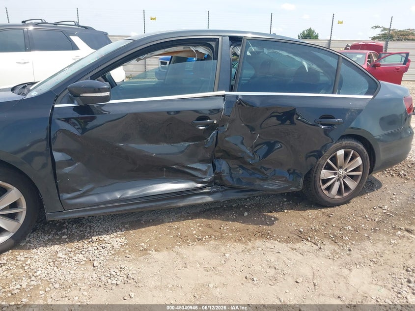 2015 Volkswagen Jetta VIN 3VWD07AJ7FM300431 IAAI salvage auction — SIDE, Salvage Title, sold $500 on 2026-07-28 (photo 6)
