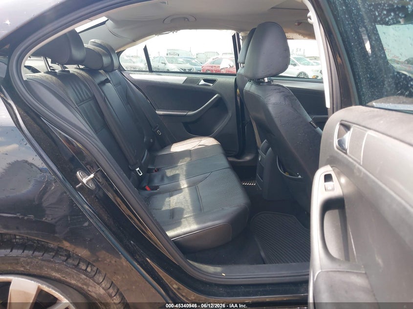 2015 Volkswagen Jetta VIN 3VWD07AJ7FM300431 IAAI salvage auction — SIDE, Salvage Title, sold $500 on 2026-07-28 (photo 8)