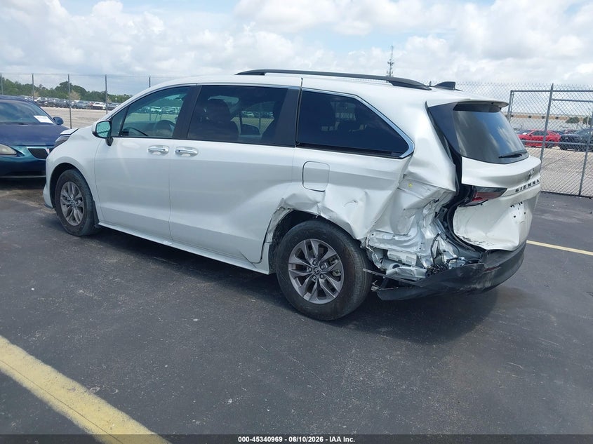 2025 Toyota Sienna VIN 5TDYRKEC8SS274439 IAAI salvage auction — FRONT & REAR, Salvage Title, sold $19,950 on 2026-07-23 (photo 3)