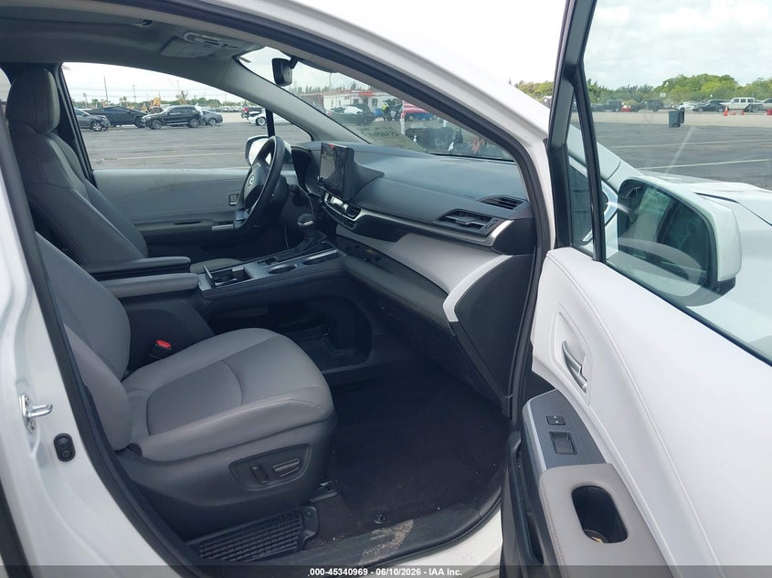 2025 Toyota Sienna VIN 5TDYRKEC8SS274439 IAAI salvage auction — FRONT & REAR, Salvage Title, sold $19,950 on 2026-07-23 (photo 5)