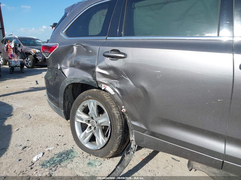 2016 Toyota Highlander VIN 5TDYKRFH8GS146667 IAAI salvage auction — RIGHT SIDE, Salvage (Texas), sold $7,150 on 2026-07-28 (photo 6)