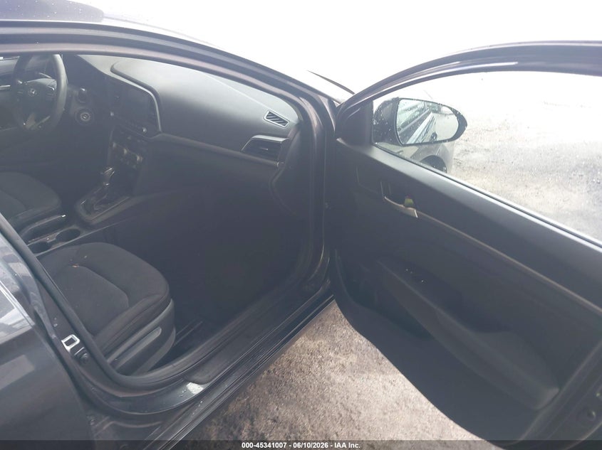 2020 Hyundai Elantra VIN 5NPD84LFXLH555059 IAAI salvage auction — REAR END, Rebuildable (Florida), sold $1,625 on 2026-07-22 (photo 5)