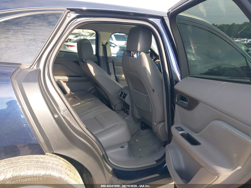 2018 Jaguar F-pace VIN SADCL2FX2JA295042 IAAI salvage auction — FRONT END, Salvage Title, sold $4,400 on 2026-09-10 (photo 8)