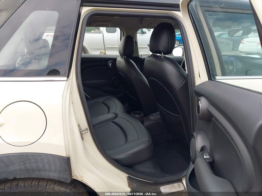 2016 Mini Hardtop VIN WMWXU1C50G2D12821 IAAI salvage auction — NORMAL WEAR, Clear (New Jersey), sold $1,400 on 2026-07-07 (photo 8)