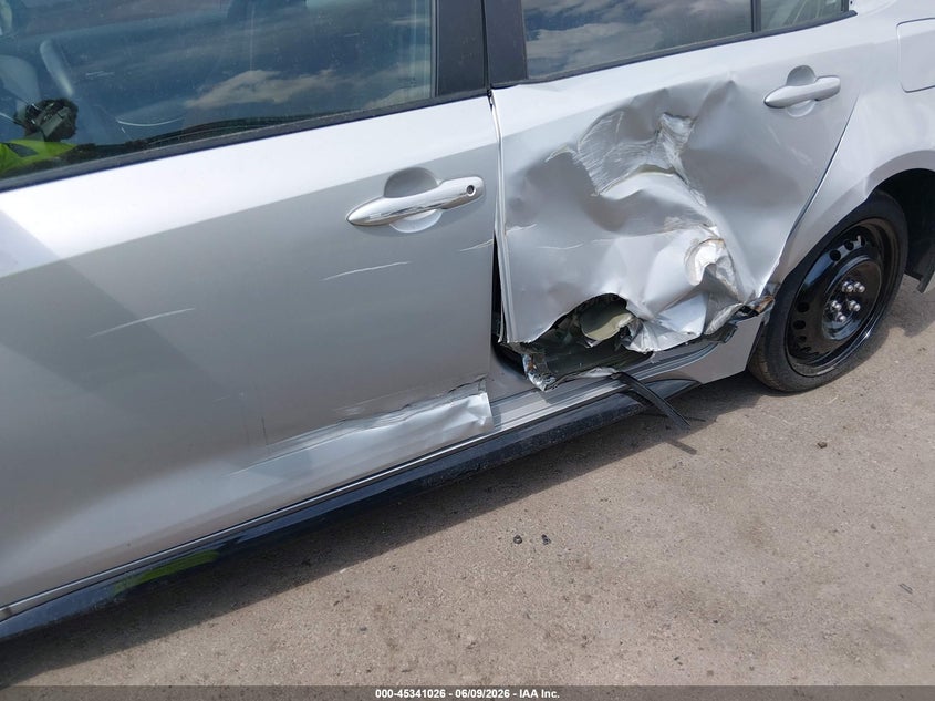 2025 Toyota Corolla VIN 5YFS4MCE7SP218022 IAAI salvage auction — SIDE, Salvage (Ohio), sold $8,200 on 2026-07-17 (photo 6)