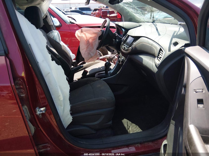 2021 Chevrolet Trax VIN KL7CJKSB4MB323298 IAAI salvage auction — LEFT SIDE, Salvage (Oklahoma), sold $450 on 2026-07-21 (photo 5)