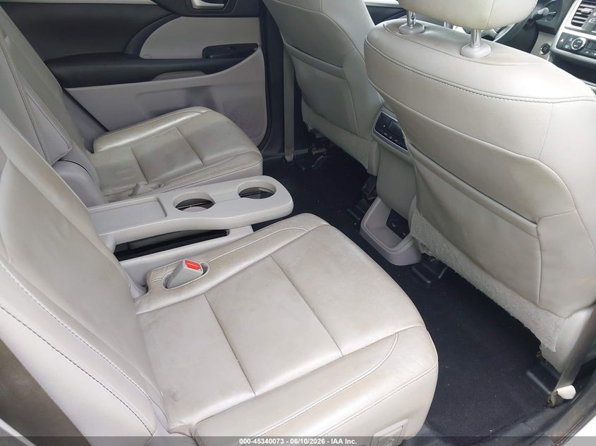 2016 Toyota Highlander VIN 5TDKKRFH3GS138241 IAAI salvage auction — FRONT END, Salvage Title, sold $7,000 on 2026-07-31 (photo 8)