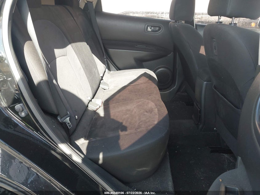 2010 Nissan Rogue sport VIN JN8AS5MT6AW505091 IAAI salvage auction — NORMAL WEAR, Clear (Florida), sold $400 on 2026-07-27 (photo 8)