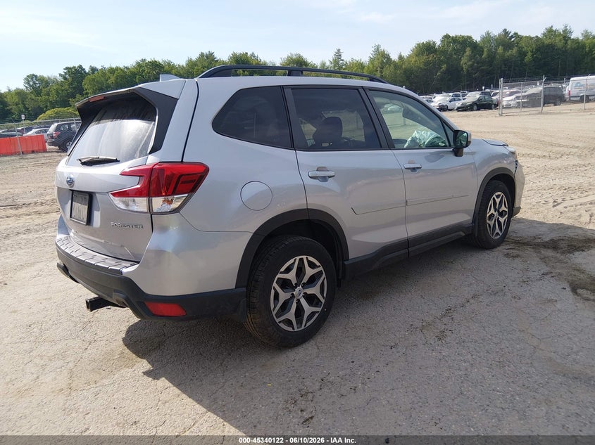 2019 Subaru Forester VIN JF2SKAGC4KH561591 IAAI salvage auction — LEFT FRONT, Salvage (Maine), sold $1,600 on 2026-07-27 (photo 4)