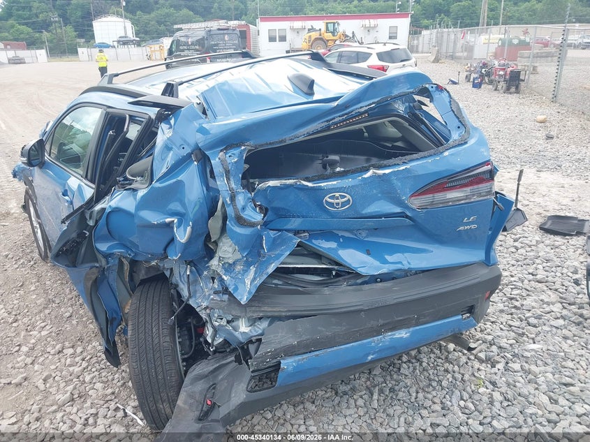 2026 Toyota Corolla cross VIN 7MUBAABG4TV167765 IAAI salvage auction — FRONT & REAR, Salvage (Pennsylvania), sold $2,800 on 2026-07-14 (photo 6)