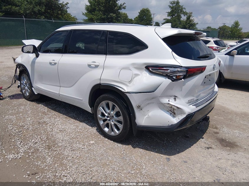 2022 Toyota Highlander VIN 5TDDZRBH0NS216658 IAAI salvage auction — FRONT END, Salvage (Kentucky), sold $14,700 on 2026-07-31 (photo 3)