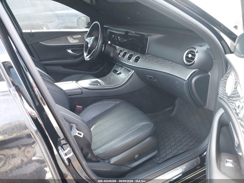2021 Mercedes-benz E-klasse VIN W1KZF8DB8MA923364 IAAI salvage auction — LEFT REAR, Salvage Title, sold $15,200 on 2026-07-22 (photo 5)