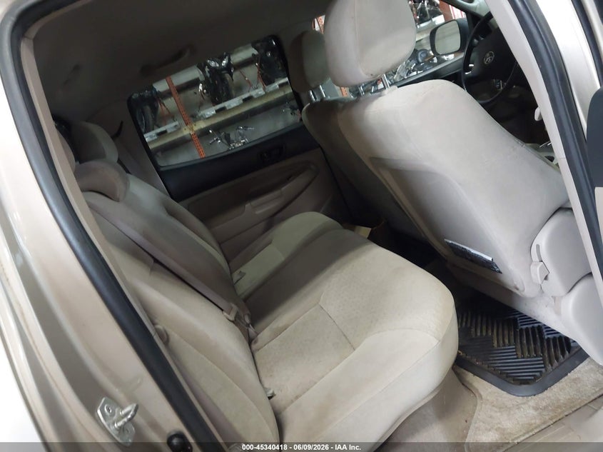 2006 Toyota Tacoma VIN 5TELU42N16Z168370 IAAI salvage auction — NORMAL WEAR, Clear (Michigan), sold $4,000 on 2026-07-20 (photo 8)