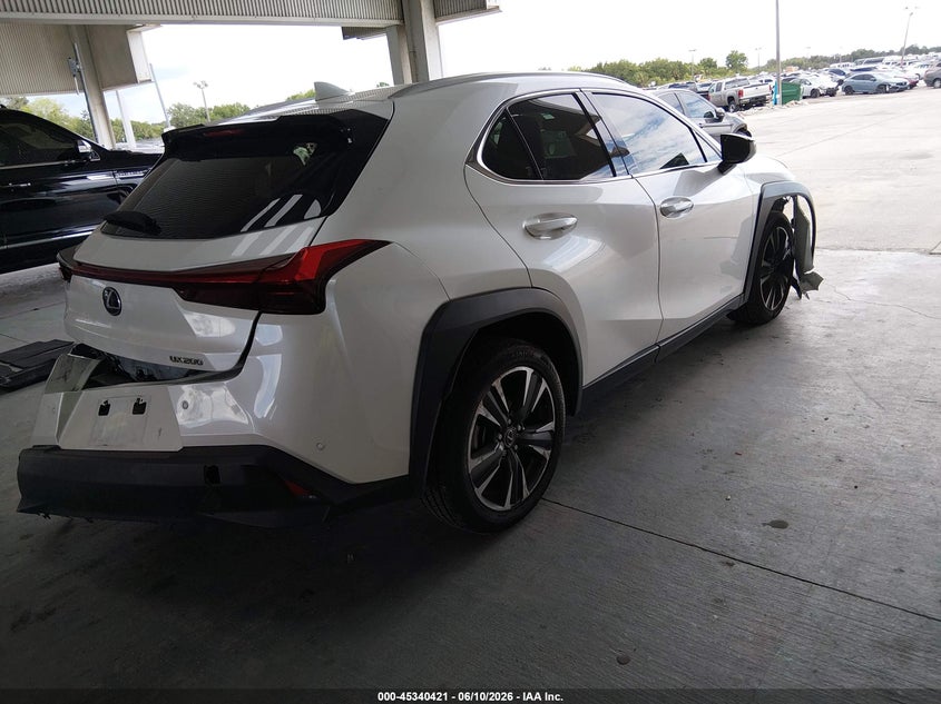2020 Lexus Ux VIN JTHX3JBH7L2022776 IAAI salvage auction — RIGHT FRONT, Rebuildable (Florida), sold $7,100 on 2026-07-08 (photo 4)