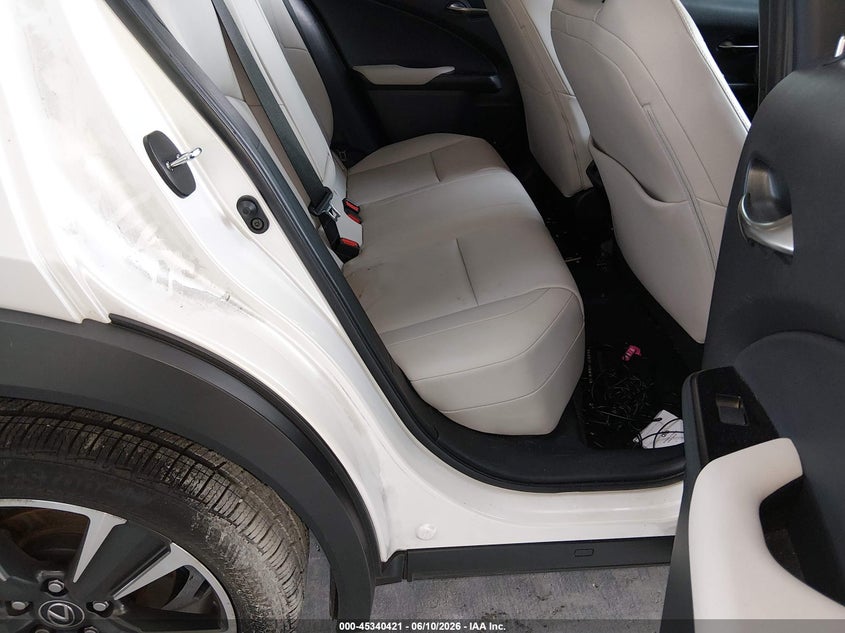 2020 Lexus Ux VIN JTHX3JBH7L2022776 IAAI salvage auction — RIGHT FRONT, Rebuildable (Florida), sold $7,100 on 2026-07-08 (photo 8)