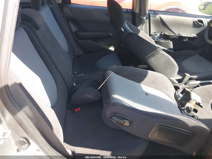 2008 Honda Fit VIN JHMGD38658S052932 IAAI salvage auction — NORMAL WEAR, Clear (Massachusetts), sold $225 on 2026-07-07 (photo 8)