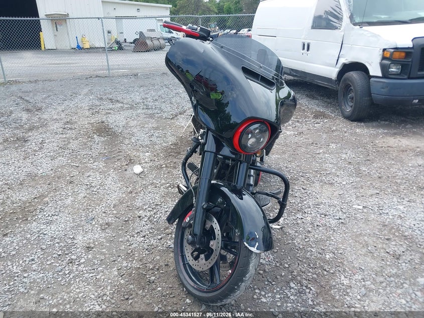 2014 Harley-davidson Street glide VIN 1HD1KBM32EB604318 IAAI salvage auction — ALL OVER, Mv-907A (New York), sold $3,600 on 2026-08-01 (photo 5)