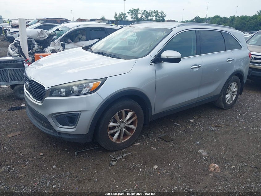 2016 Kia Sorento VIN 5XYPG4A55GG035388 IAAI salvage auction — NORMAL WEAR, Clear (Tennessee), sold $1,450 on 2026-07-16 (photo 2)