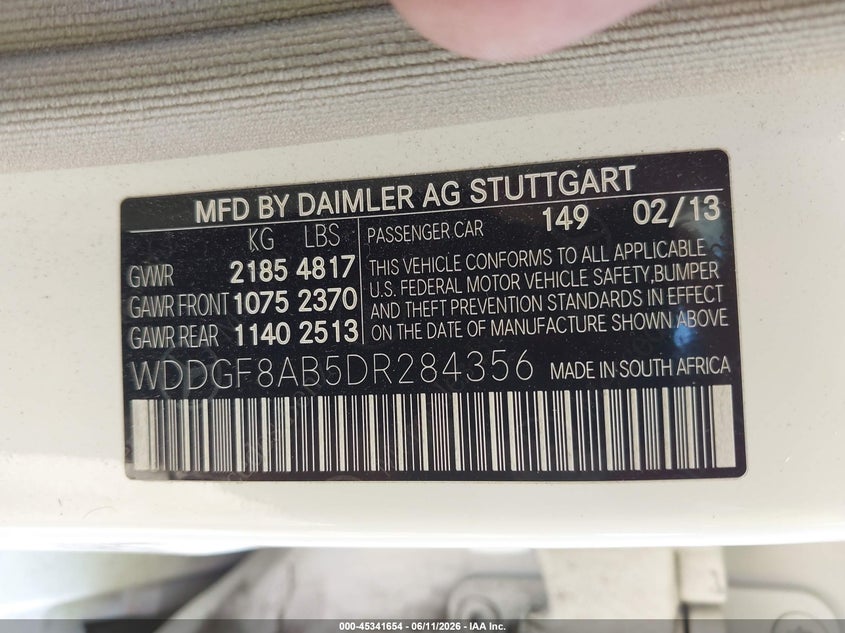 2013 Mercedes-benz C-klasse VIN WDDGF8AB5DR284356 IAAI salvage auction — FRONT END, Salvage Title, sold $1,200 on 2026-08-18 (photo 9)
