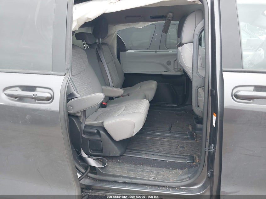 2025 Toyota Sienna VIN 5TDKSKFC5SS191298 IAAI salvage auction — LEFT FRONT, Clear (Washington), sold $16,400 on 2026-07-08 (photo 8)