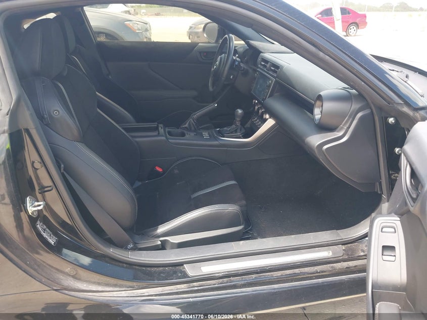 2023 Toyota Gr 86 VIN JF1ZNBF15P8763315 IAAI salvage auction — WATER/FLOOD, Salvage (Texas), sold $9,000 on 2026-07-31 (photo 5)