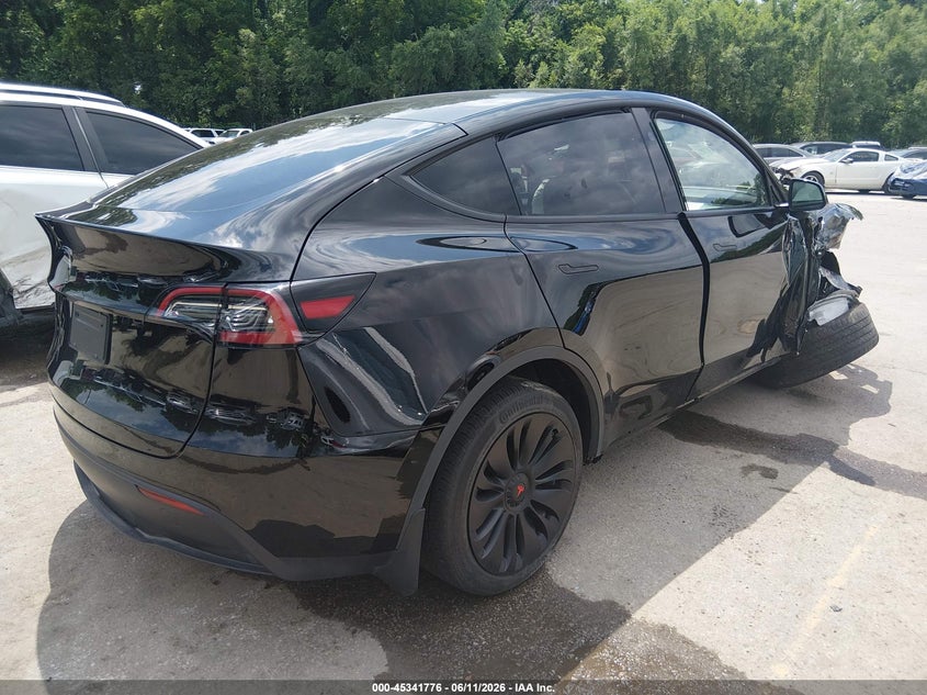 2023 Tesla Model y VIN 7SAYGDEDXPF941293 IAAI salvage auction — RIGHT SIDE, Salvage Title, sold $75 on 2026-07-29 (photo 4)