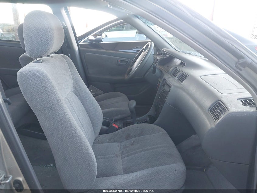 2001 Toyota Camry VIN JT2BF22KX10327338 IAAI salvage auction — ROLLOVER, Non-Repairable (California), sold $100 on 2026-07-07 (photo 5)