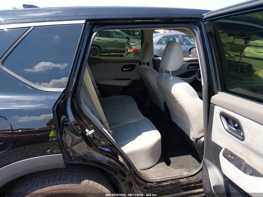 2023 Nissan Rogue VIN JN8BT3BA7PW434810 IAAI salvage auction — FRONT END, Salvage Title, sold $4,550 on 2026-08-02 (photo 8)