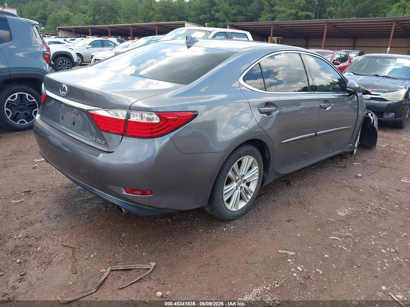 2015 Lexus ES VIN JTHBK1GGXF2173600 IAAI salvage auction — FRONT END, Salvage Title, sold $2,650 on 2026-08-28 (photo 4)