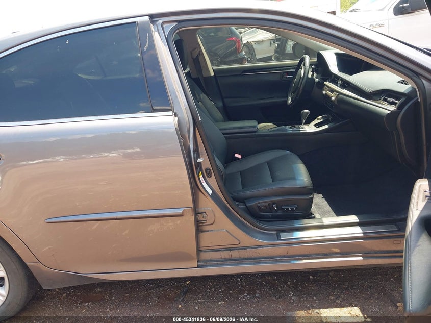 2015 Lexus ES VIN JTHBK1GGXF2173600 IAAI salvage auction — FRONT END, Salvage Title, sold $2,650 on 2026-08-28 (photo 5)