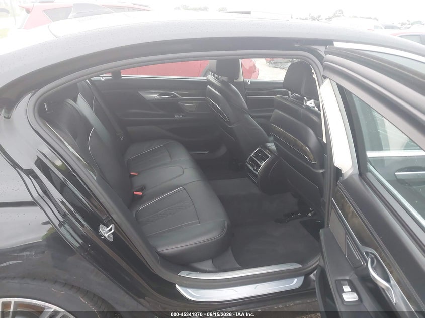 2018 BMW 7er VIN WBA7E4C51JGV23998 IAAI salvage auction — RIGHT SIDE, Original (Texas), sold $9,500 on 2026-07-21 (photo 8)