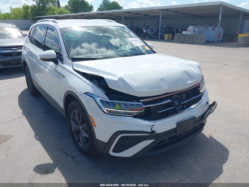 2024 Volkswagen Tiguan VIN 3VV3B7AX6RM017473 — IAAI salvage auction photo