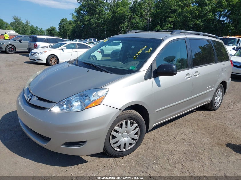 2009 Toyota Sienna VIN 5TDZK23C99S242542 IAAI salvage auction — NORMAL WEAR, Clear (Montana), sold $900 on 2026-07-15 (photo 2)