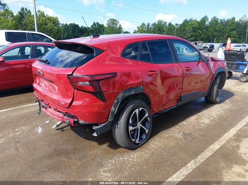2026 Chevrolet Trax VIN KL77LGEPXTC026870 IAAI salvage auction — ROLLOVER, Salvage Title, sold $1,650 on 2026-07-23 (photo 4)