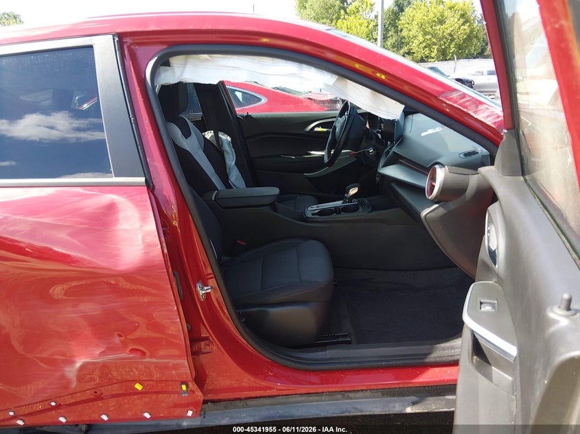 2026 Chevrolet Trax VIN KL77LGEPXTC026870 IAAI salvage auction — ROLLOVER, Salvage Title, sold $1,650 on 2026-07-23 (photo 5)