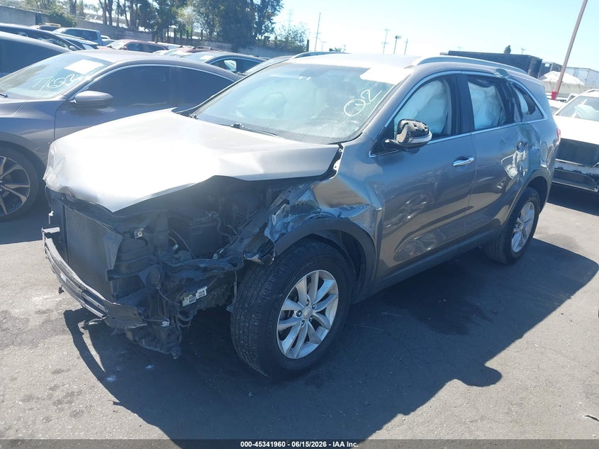 2016 Kia Sorento VIN 5XYPG4A39GG018933 IAAI salvage auction — SIDE, Salvage Title, sold $1,250 on 2026-07-18 (photo 2)