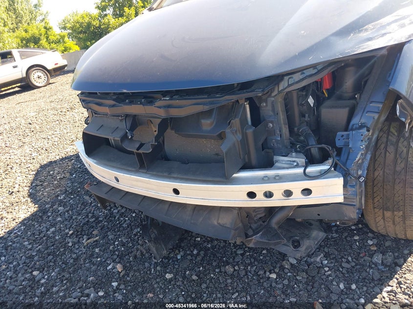 2025 Honda Odyssey VIN 5FNRL6H94SB051199 IAAI salvage auction — FRONT END, Salvage Title, sold $9,300 on 2026-07-28 (photo 6)