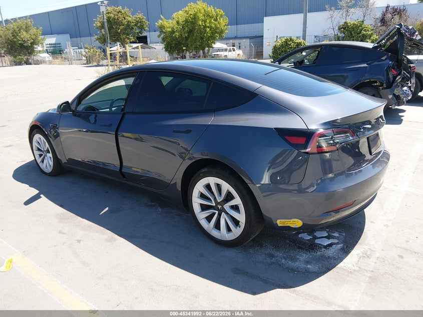 2022 Tesla Model 3 VIN 5YJ3E1EB9NF138756 IAAI salvage auction — RIGHT FRONT, Salvage Title, sold $6,800 on 2026-08-03 (photo 3)