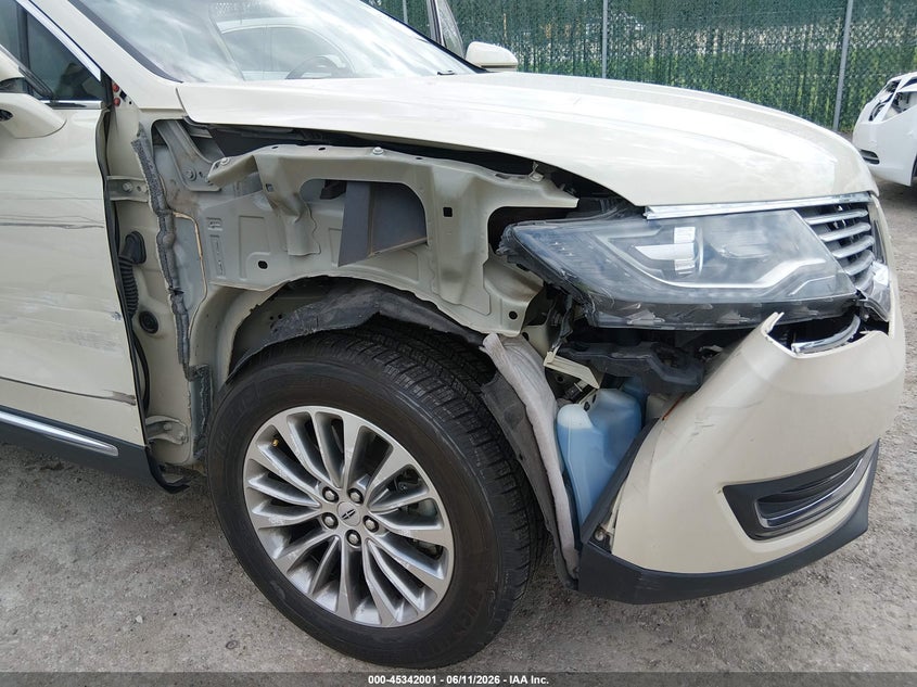 2016 Lincoln Mkx VIN 2LMPJ6KR7GBL27949 IAAI salvage auction — RIGHT FRONT, Salvage (Kansas), sold $825 on 2026-07-09 (photo 6)